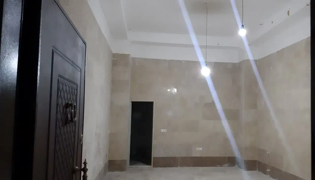 اداری 60متری /  زیر همکف 